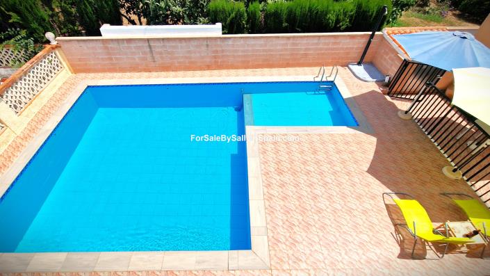 Image No.3-4 Bed Villa for sale
