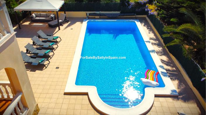 Image No.10-5 Bed Villa for sale