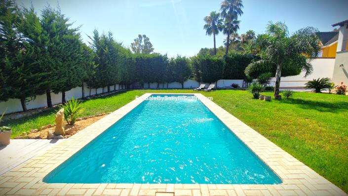 Image No.10-3 Bed Villa for sale