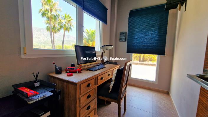 Image No.44-3 Bed Villa for sale