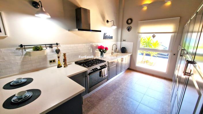 Image No.23-3 Bed Villa for sale