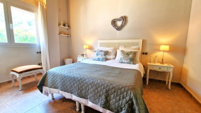 Image No.36-3 Bed Villa for sale