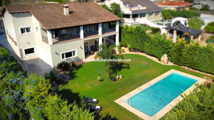 Image No.3-3 Bed Villa for sale