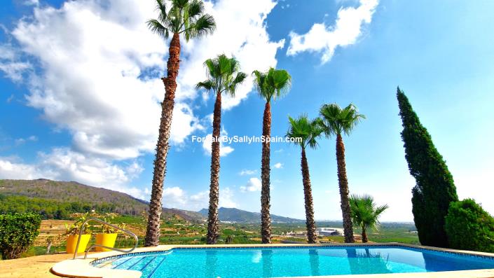 Image No.40-3 Bed Villa for sale