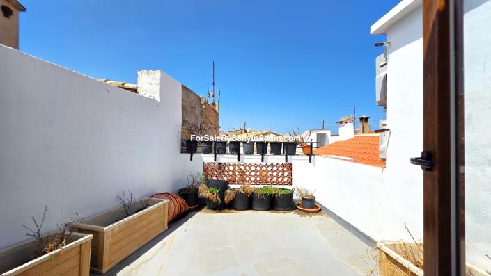 Image No.50-5 Bed Townhouse for sale