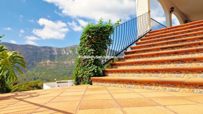 Image No.10-6 Bed Villa for sale