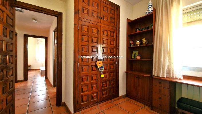 Image No.45-6 Bed Villa for sale