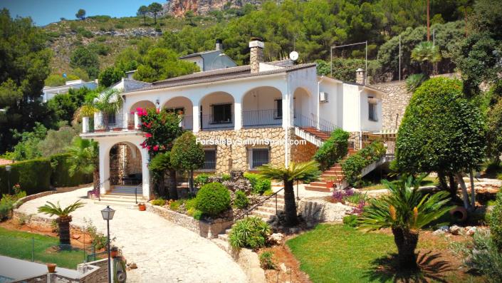 Image No.60-6 Bed Villa for sale