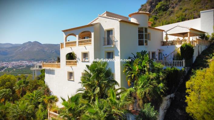 Image No.3-5 Bed Villa for sale