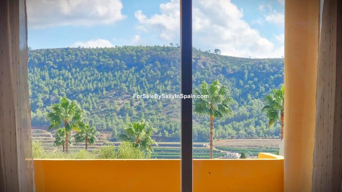 Image No.25-6 Bed House/Villa for sale