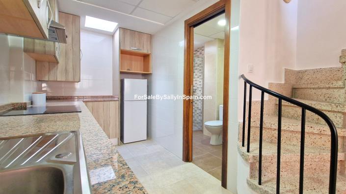 Image No.19-2 Bed Townhouse for sale