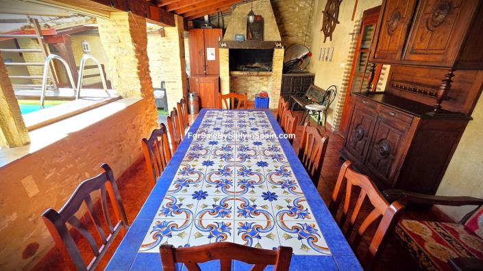 Image No.26-9 Bed Townhouse for sale