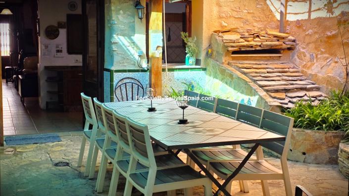 Image No.45-9 Bed Townhouse for sale