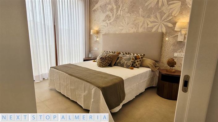 Image No.11-3 Bed Property for sale