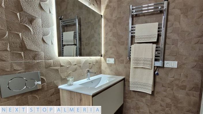 Image No.15-3 Bed Property for sale