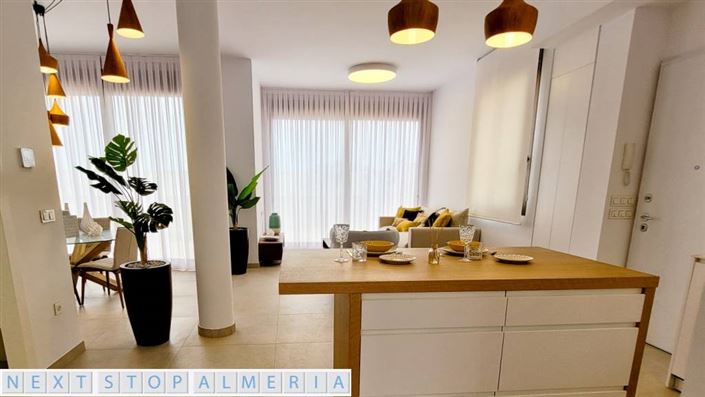 Image No.8-3 Bed Property for sale