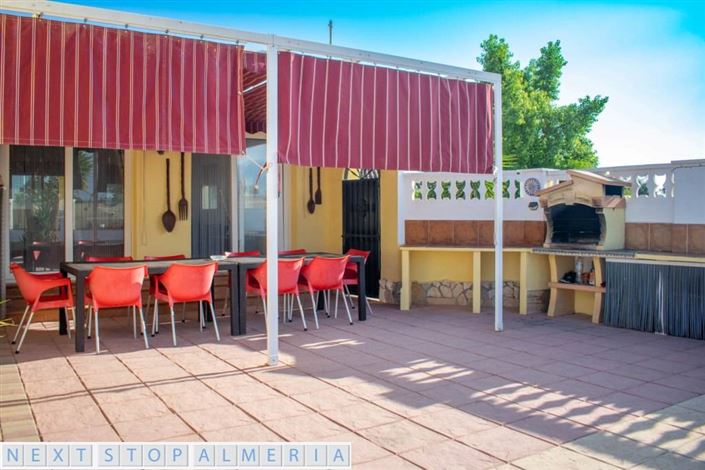 Image No.37-7 Bed Property for sale