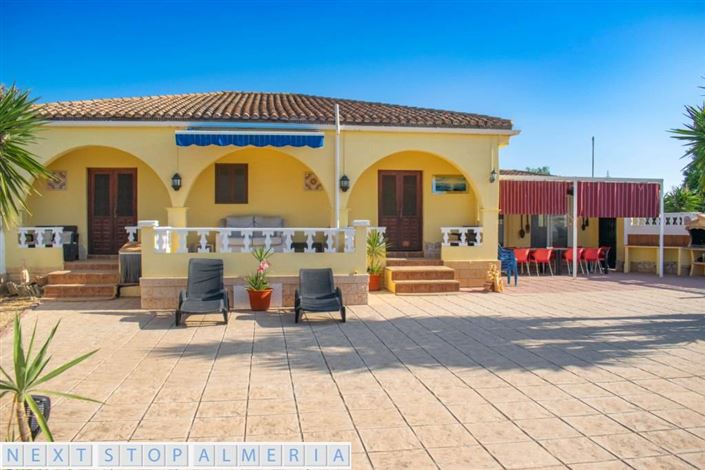 Image No.51-7 Bed Property for sale