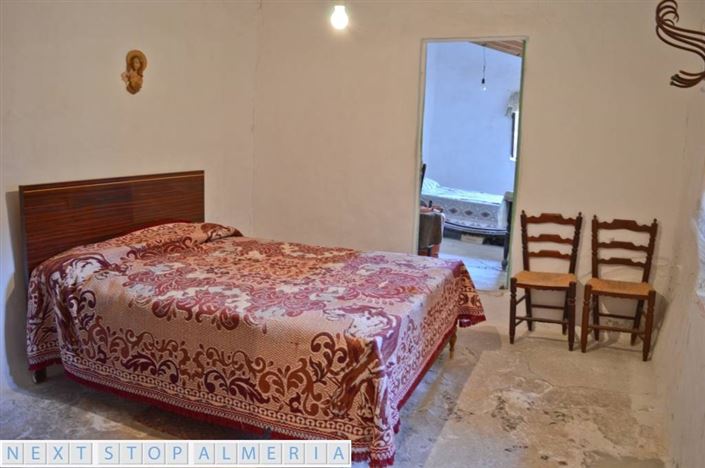 Image No.16-3 Bed Village House for sale