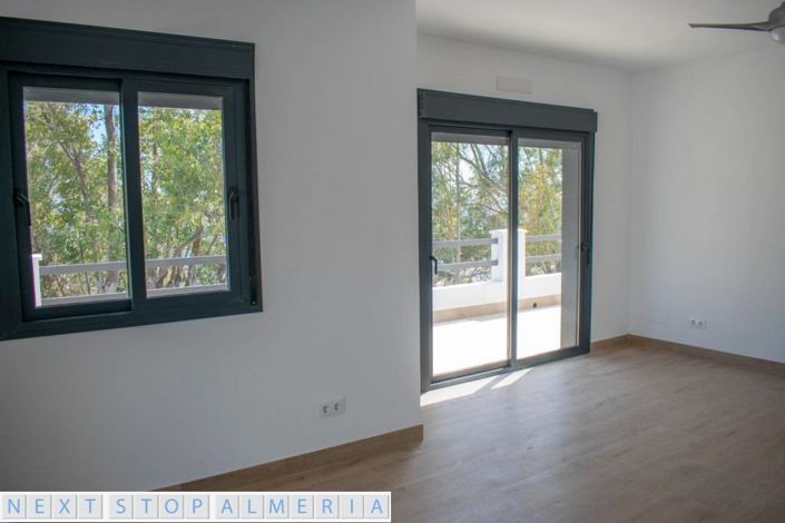 Image No.16-2 Bed Property for sale