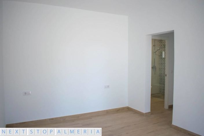 Image No.24-2 Bed Property for sale