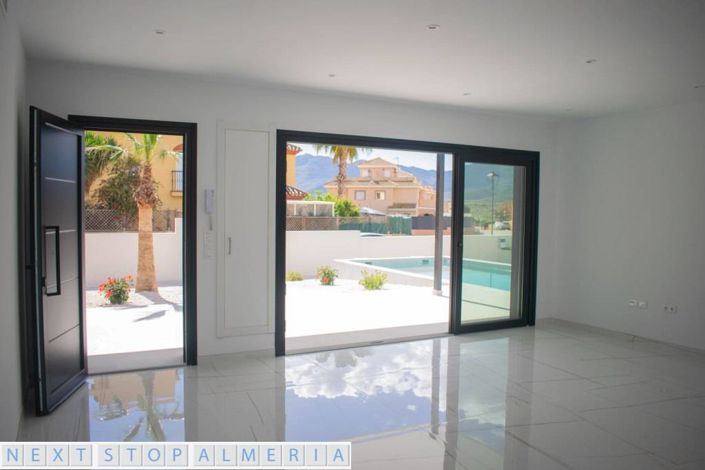 Image No.13-2 Bed Property for sale