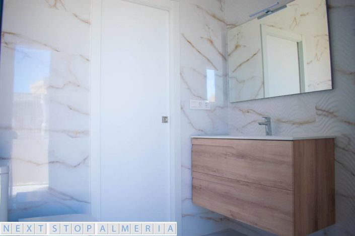 Image No.22-2 Bed Property for sale