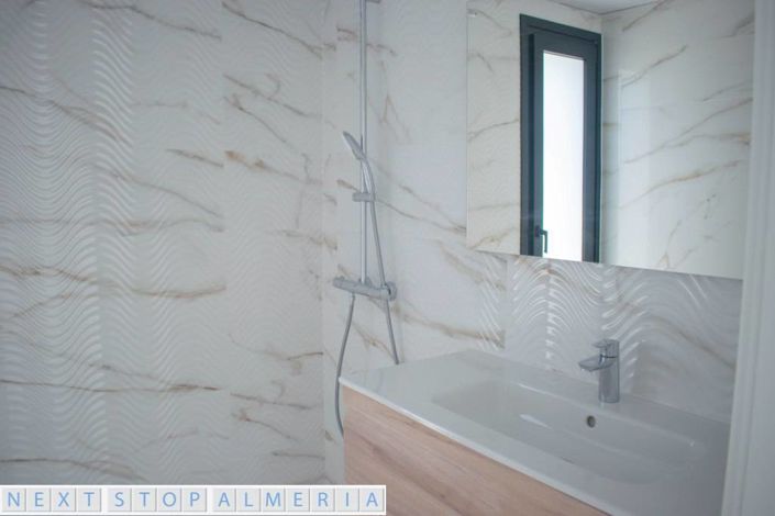 Image No.26-2 Bed Property for sale