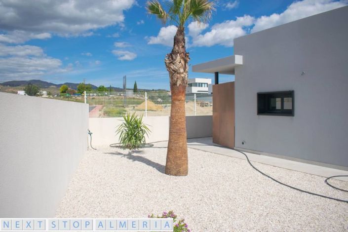 Image No.28-2 Bed Property for sale