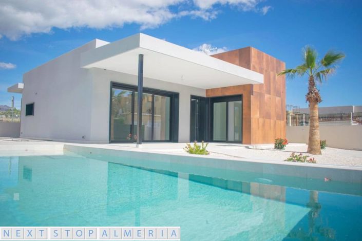 Image No.32-2 Bed Property for sale