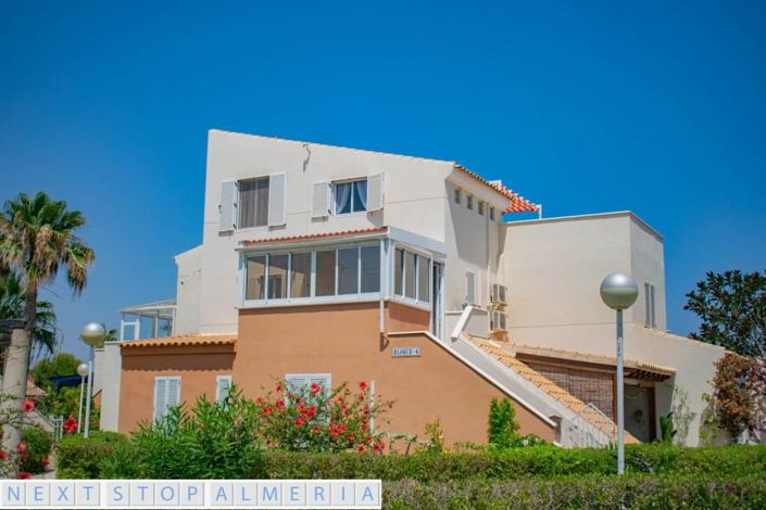 Image No.1-3 Bed Property for sale