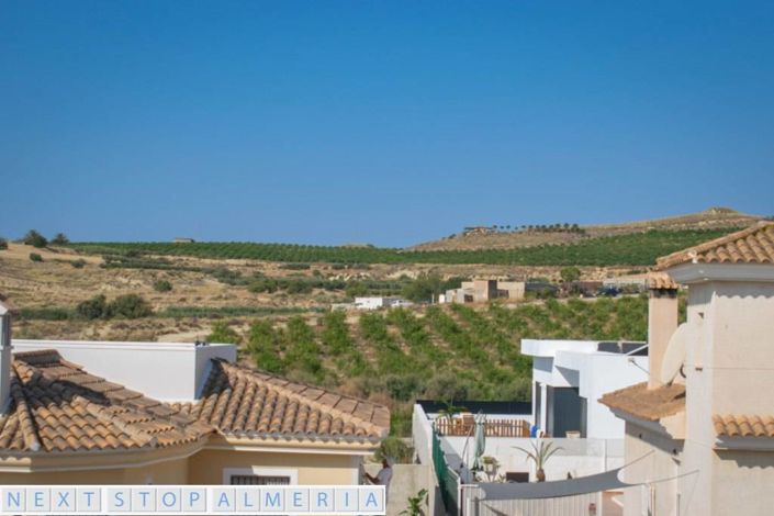 Image No.50-3 Bed Property for sale