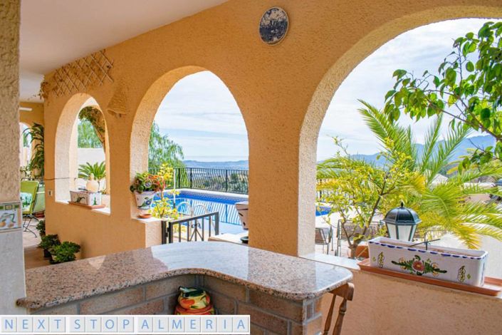 Image No.37-4 Bed Property for sale