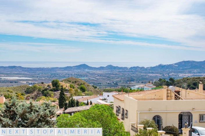 Image No.40-4 Bed Property for sale