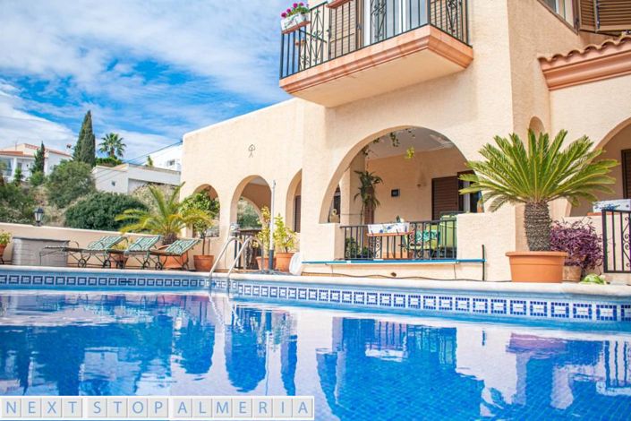 Image No.45-4 Bed Property for sale