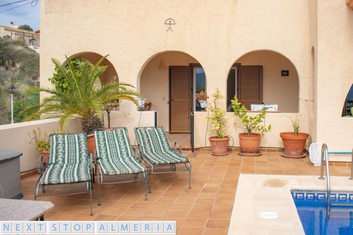 Image No.47-4 Bed Property for sale