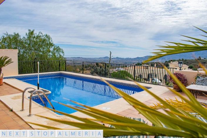 Image No.48-4 Bed Property for sale