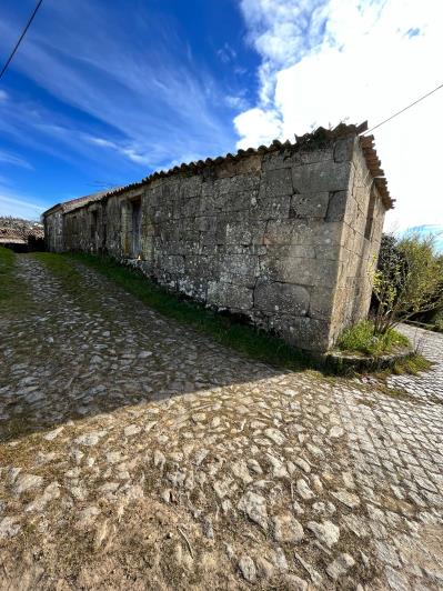 Image No.6-4 Bed Farmhouse for sale