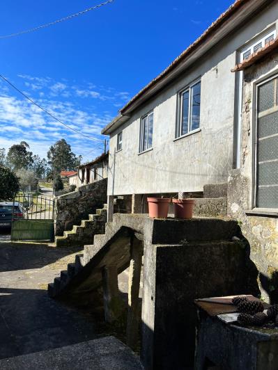 Image No.22-4 Bed Farmhouse for sale