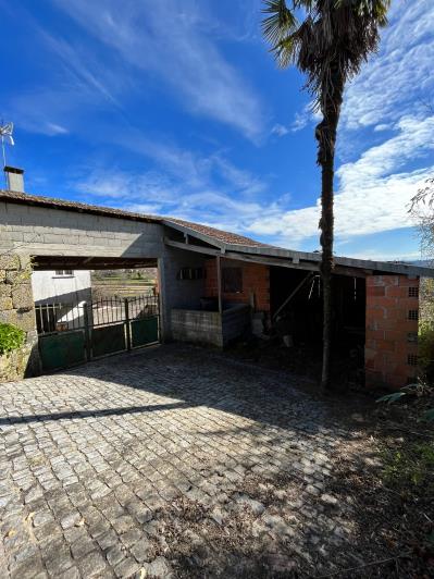 Image No.23-4 Bed Farmhouse for sale