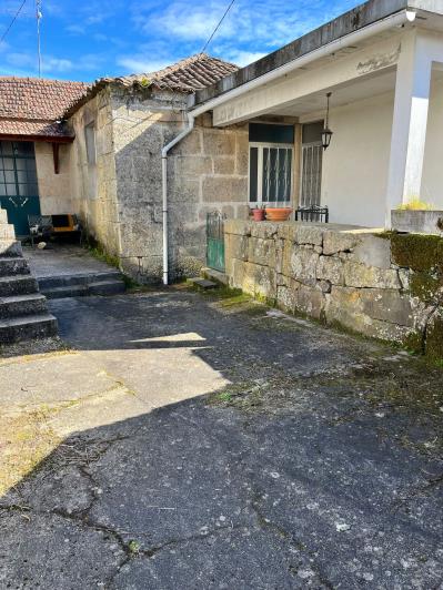 Image No.32-4 Bed Farmhouse for sale