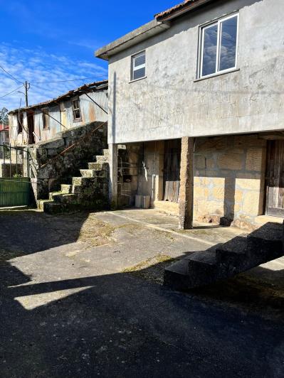 Image No.33-4 Bed Farmhouse for sale