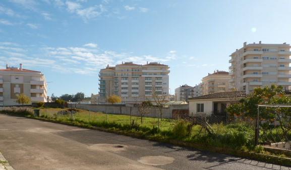 Image No.4-3 Bed Land for sale