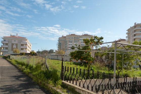 Image No.3-3 Bed Land for sale