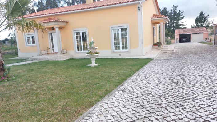 Image No.8-3 Bed Country Property for sale