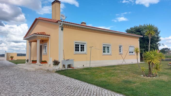 Image No.13-3 Bed Country Property for sale