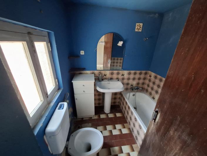 Image No.7-1 Bed House for sale