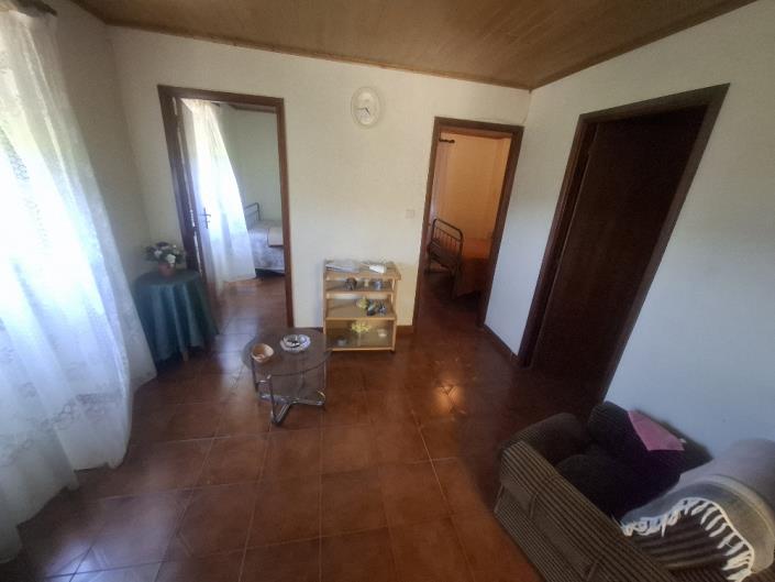 Image No.18-3 Bed Farmhouse for sale