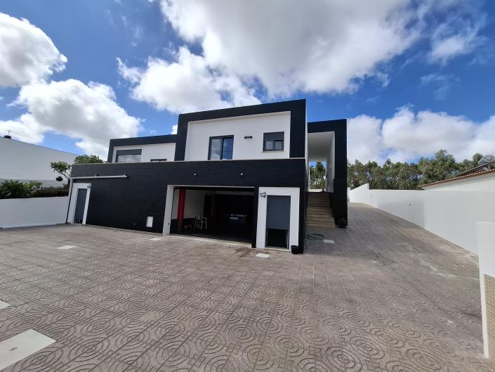 Image No.3-4 Bed House/Villa for sale