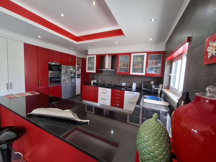 Image No.7-4 Bed House/Villa for sale